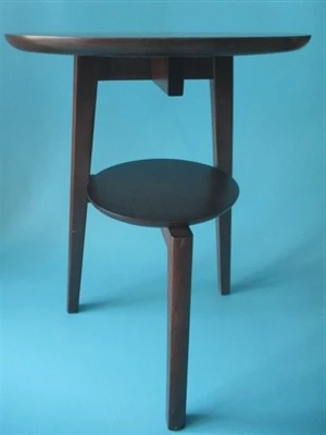 Tré borð