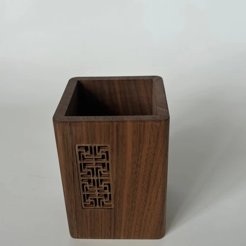 Walnut pennahaldari
